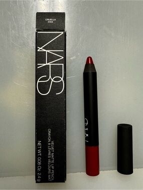 NARS Velvet Matte Lip Pencil - Cruella (Deep Red)